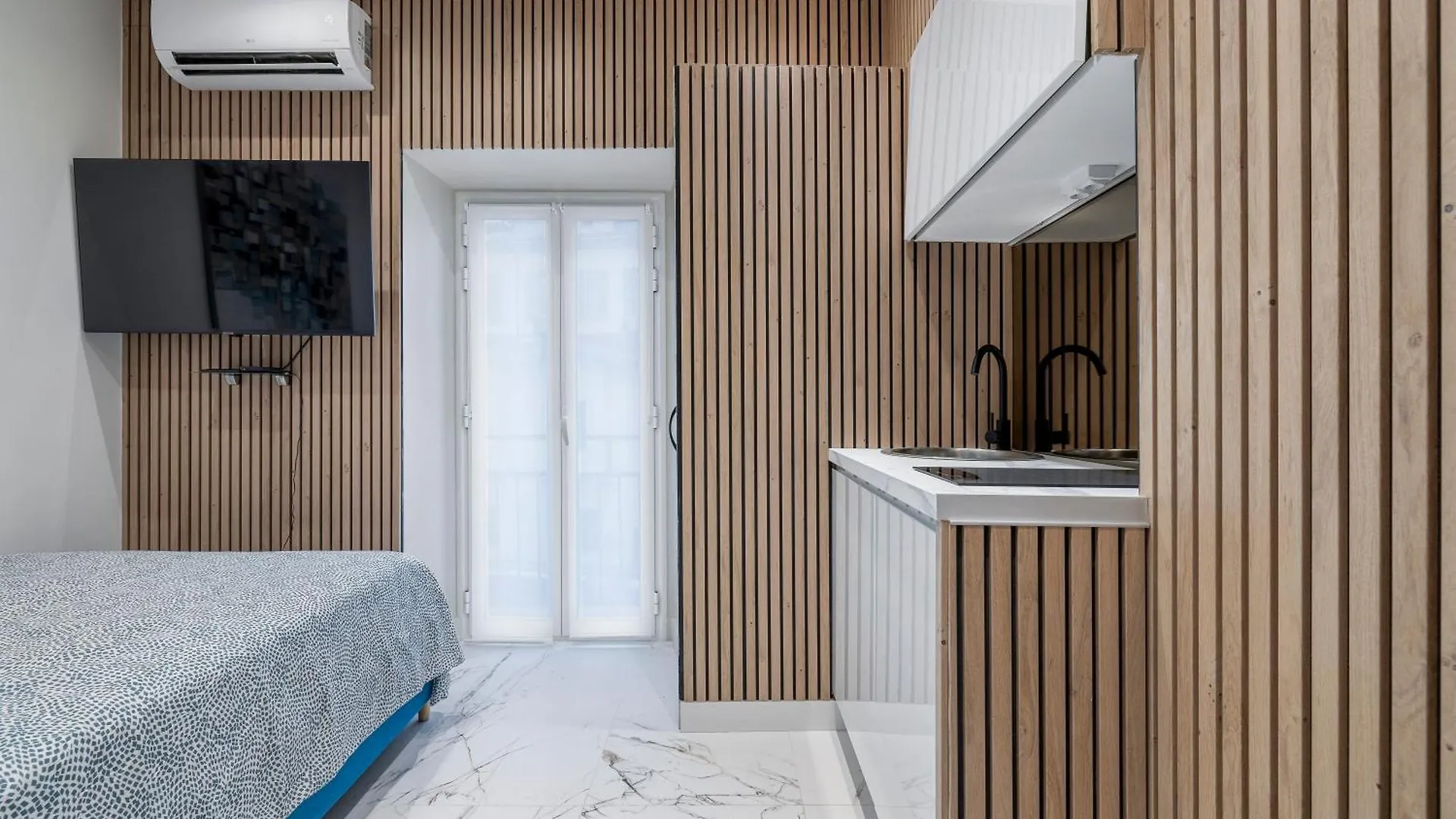 Appartement Nice Renting - 5France - Luxe Suite & Comfort Seafront Massena